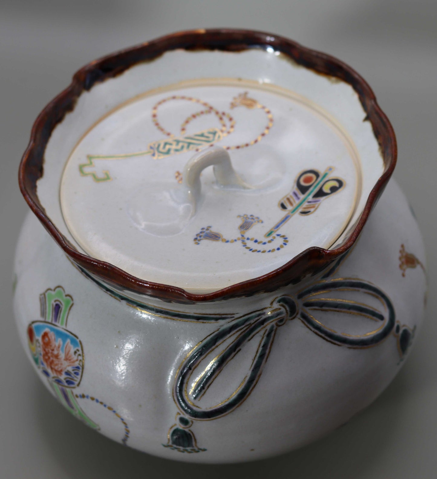 Straw ash glaze gold dust bag water jar by Kosai Miyagawa
