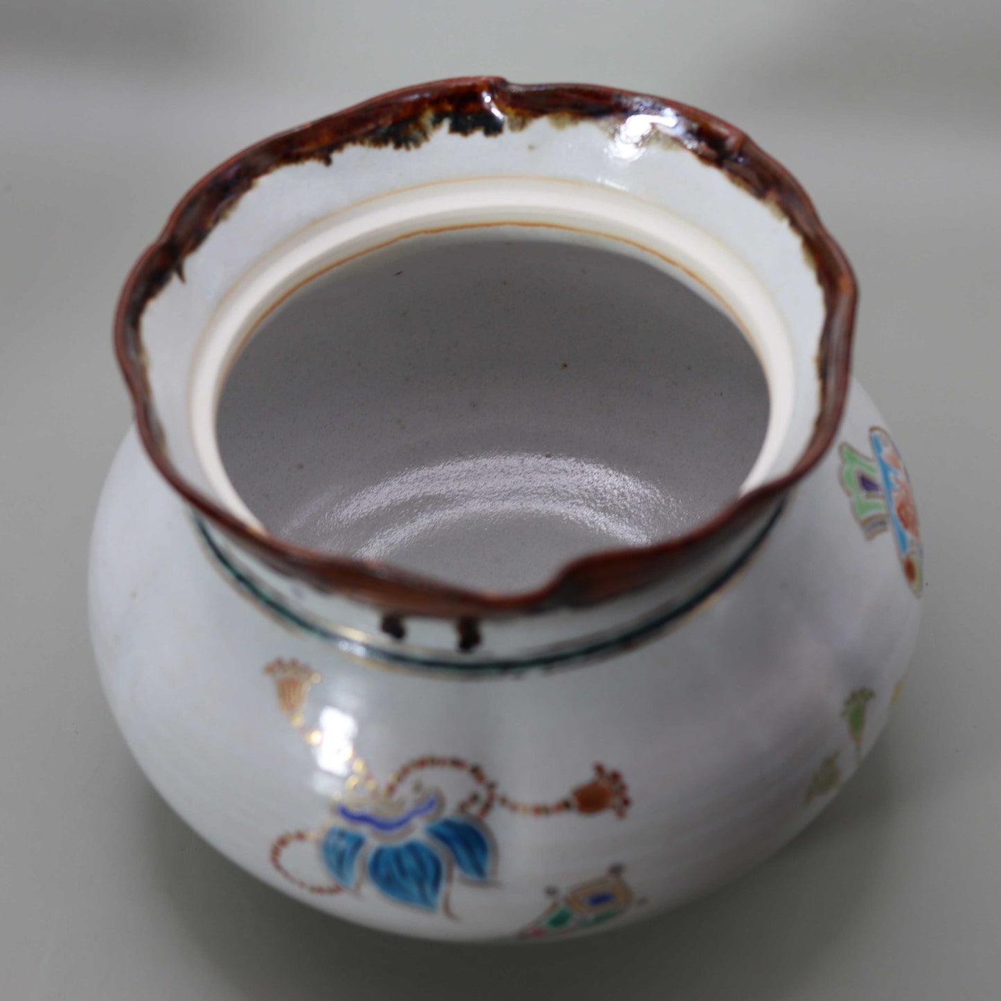 Straw ash glaze gold dust bag water jar by Kosai Miyagawa