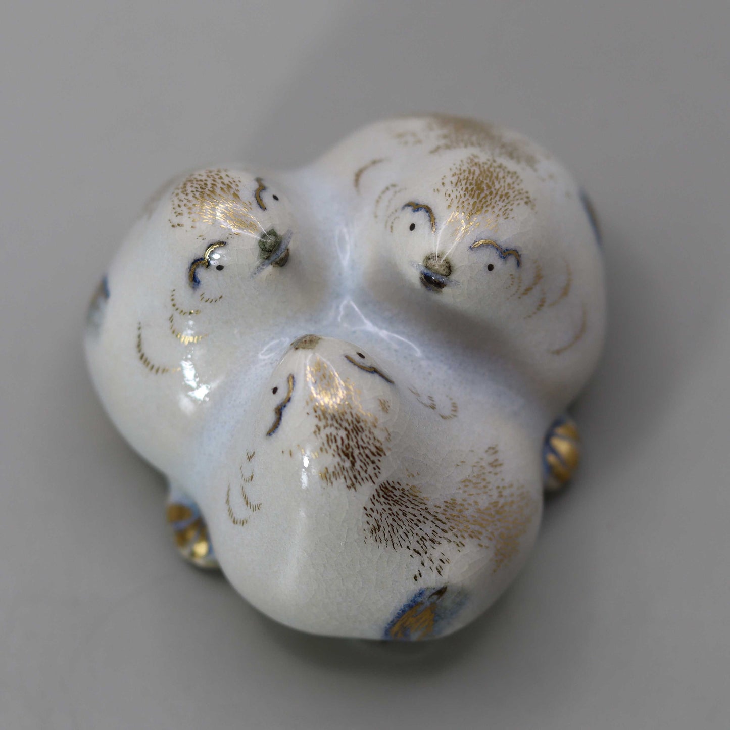 Plover incense container by Miyagawa Kosai