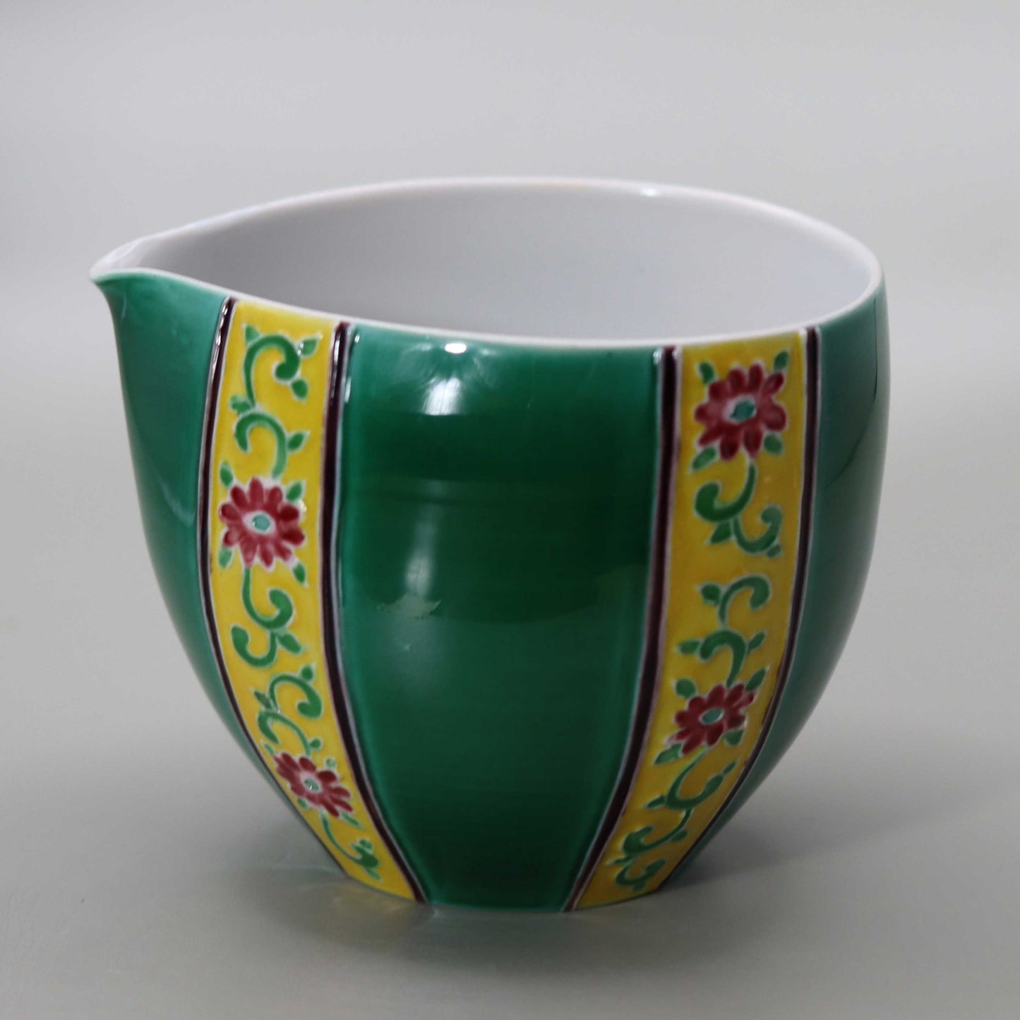 Blue Kochi Chrysanthemum Arabesque Design Katakuchi by Miyagawa Kosai