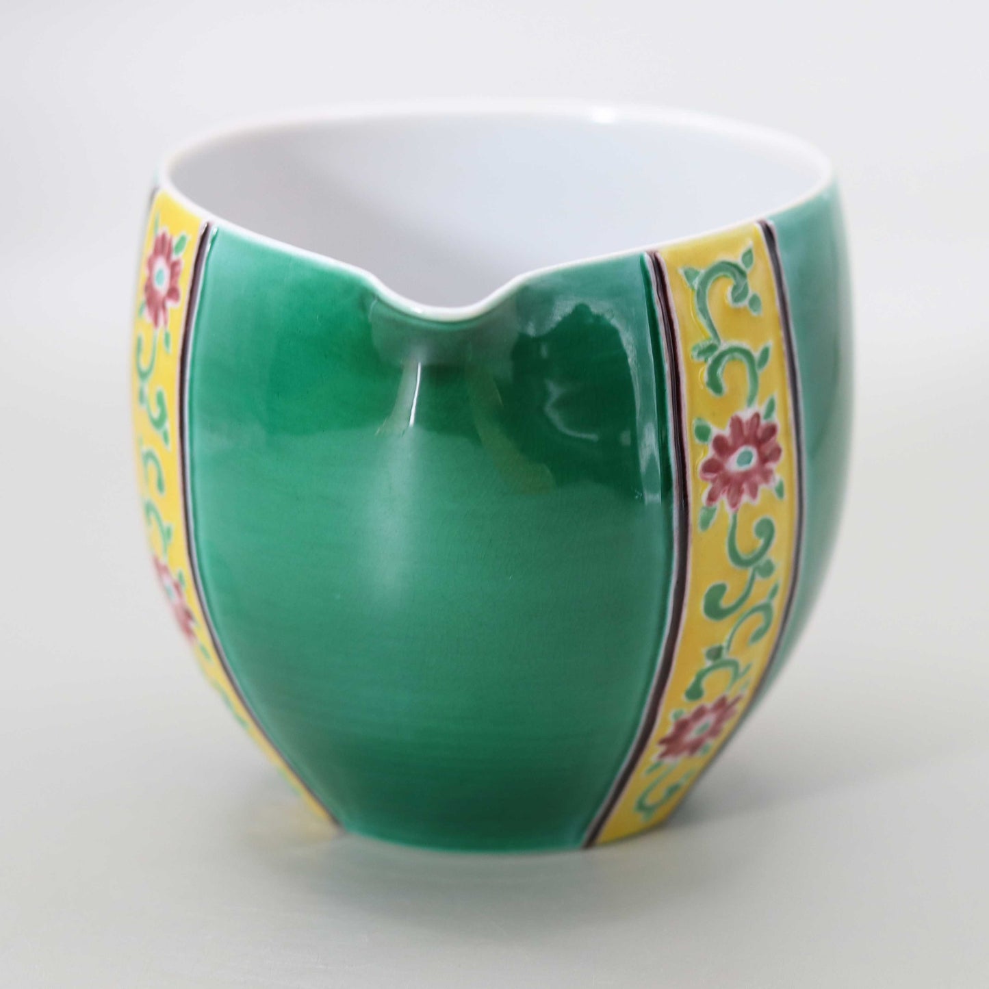 Blue Kochi Chrysanthemum Arabesque Design Katakuchi by Miyagawa Kosai