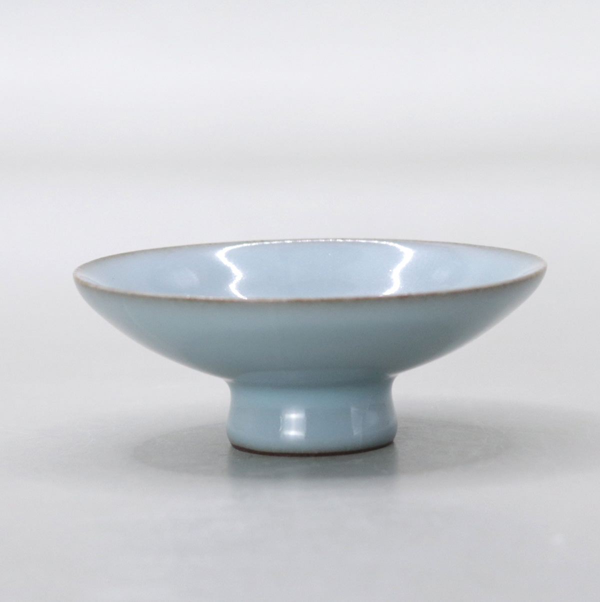 Blue porcelain cup Masao Tagai