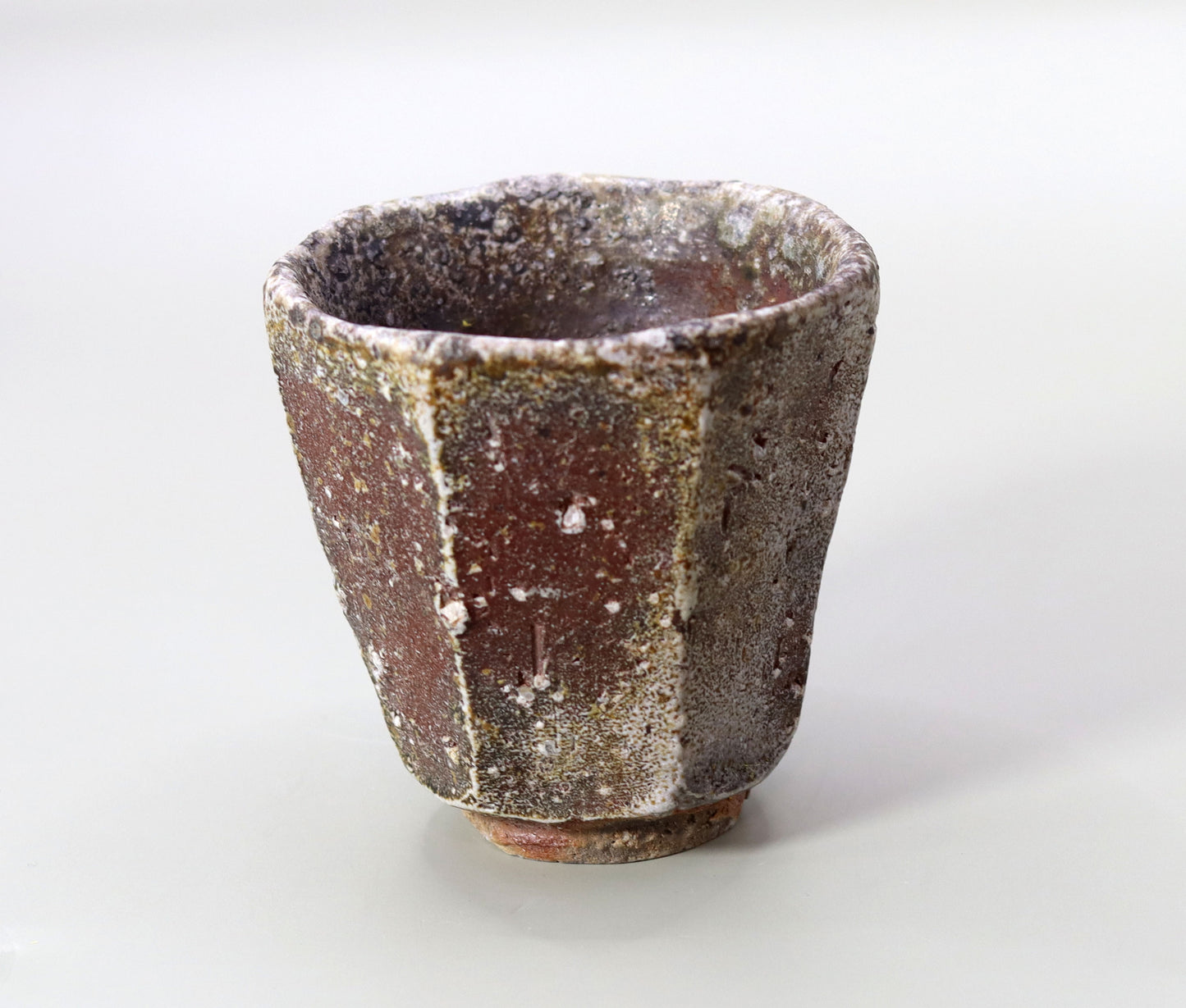 Strong Sake cup by Genwa Ichino
