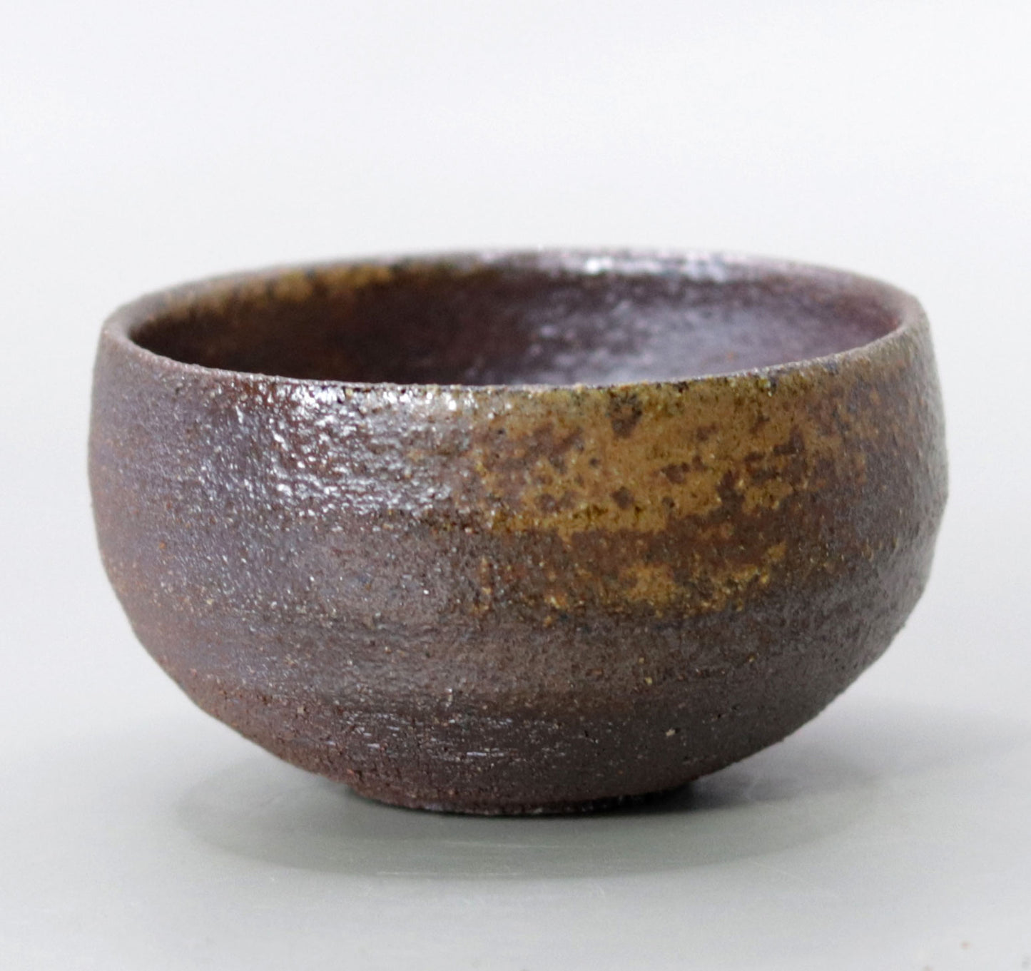 薬師寺東塔基壇土 鉄鉢ぐい吞 尾西楽斎