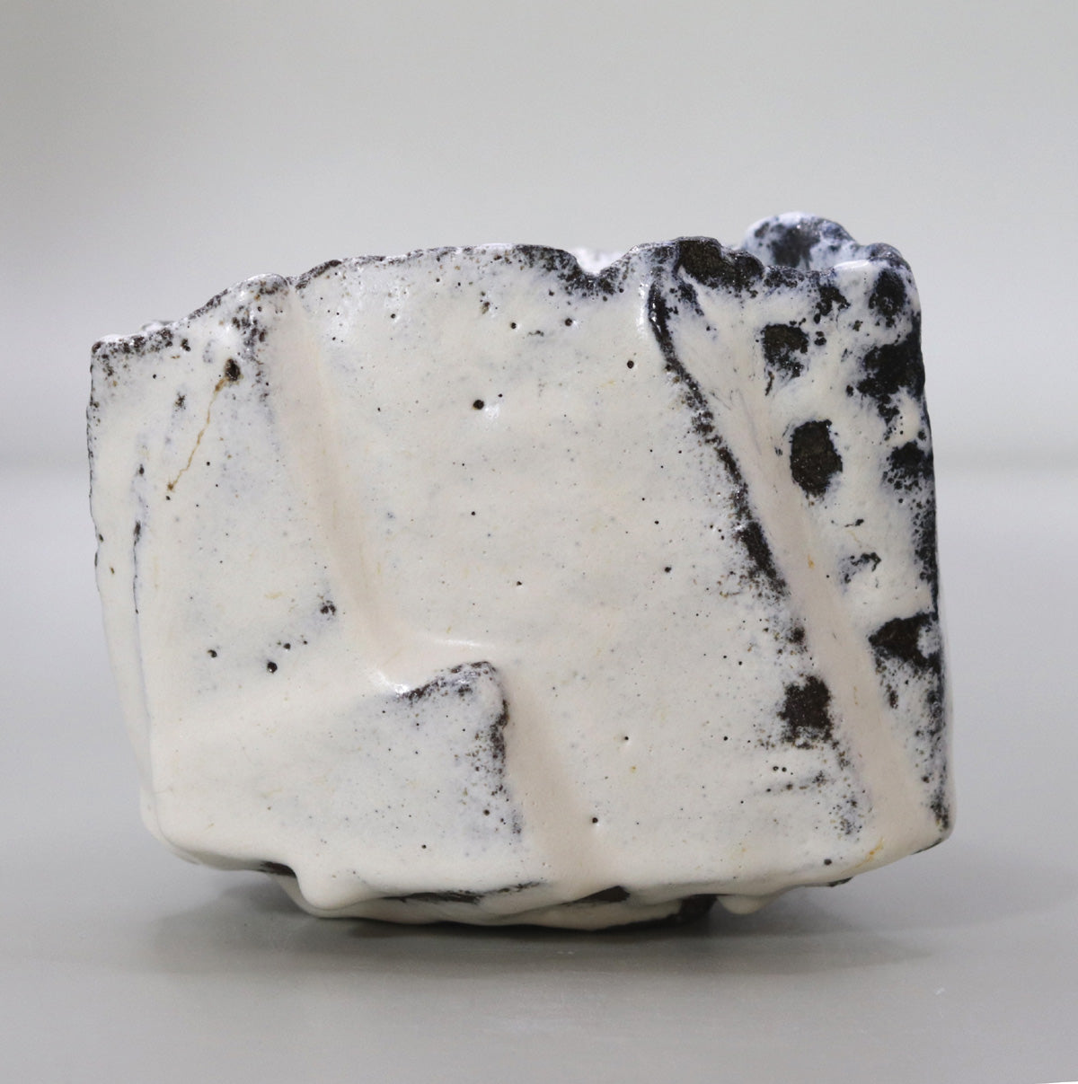 Straw white glaze tea bowl Nishidansei