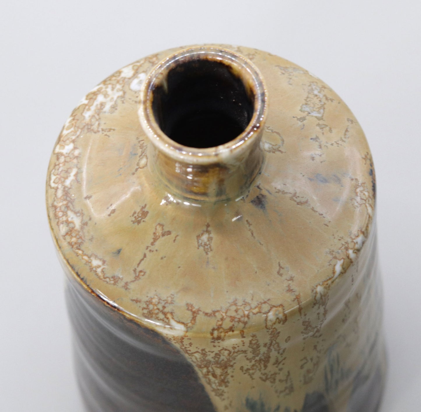 砧花入 尾西楽斎