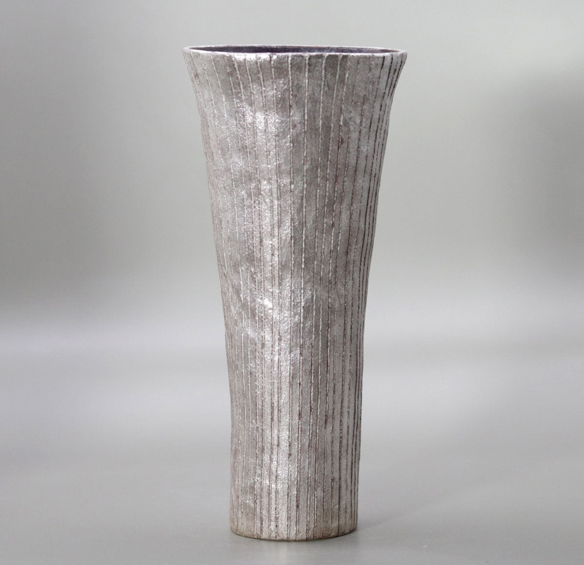 Silver trumpet-shaped vase Fujihira NEI