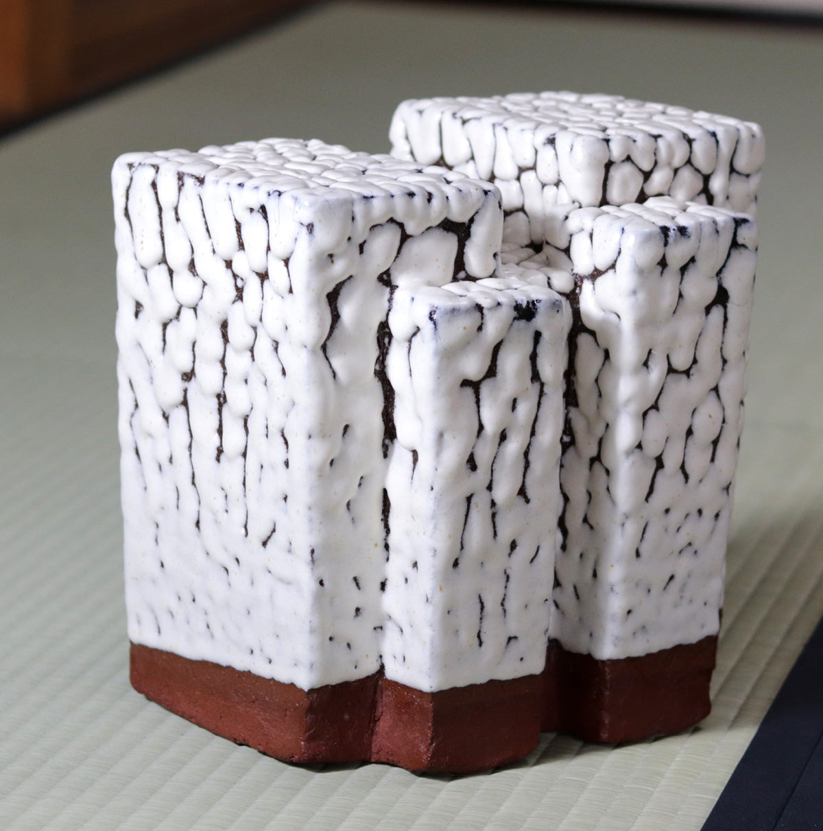 藁白釉器 西端正