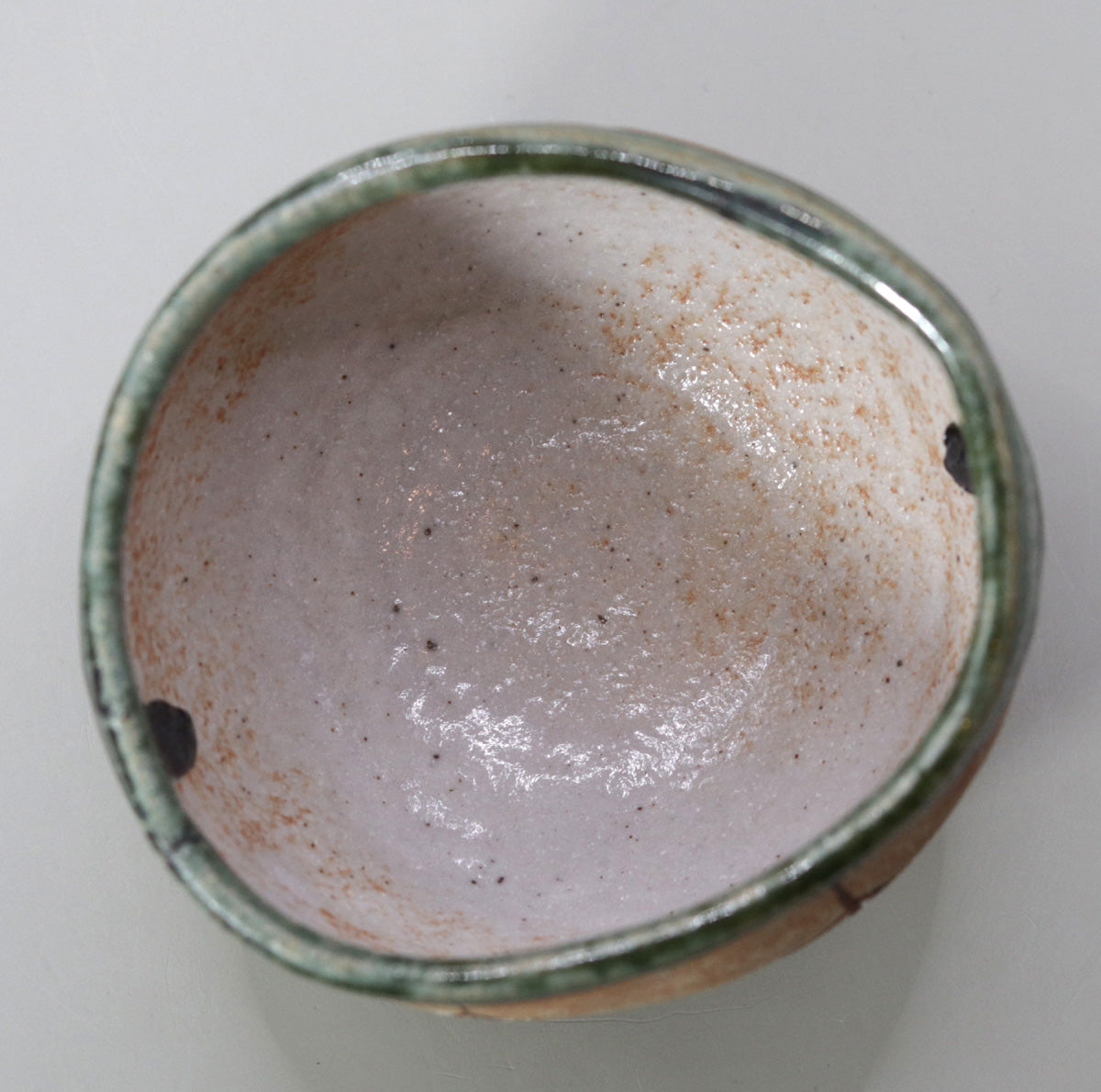 鳴海織部茶盌 柳下季器
