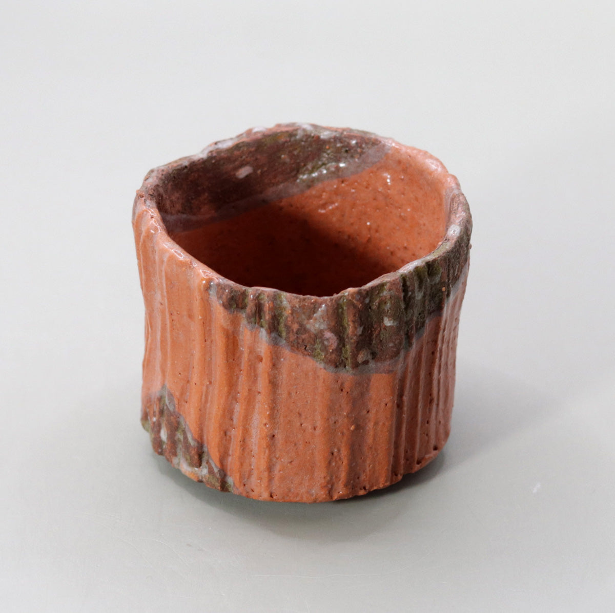 赤ぐい呑 柳下季器