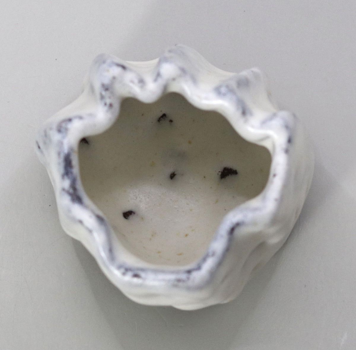 藁白釉ぐい呑 西端正