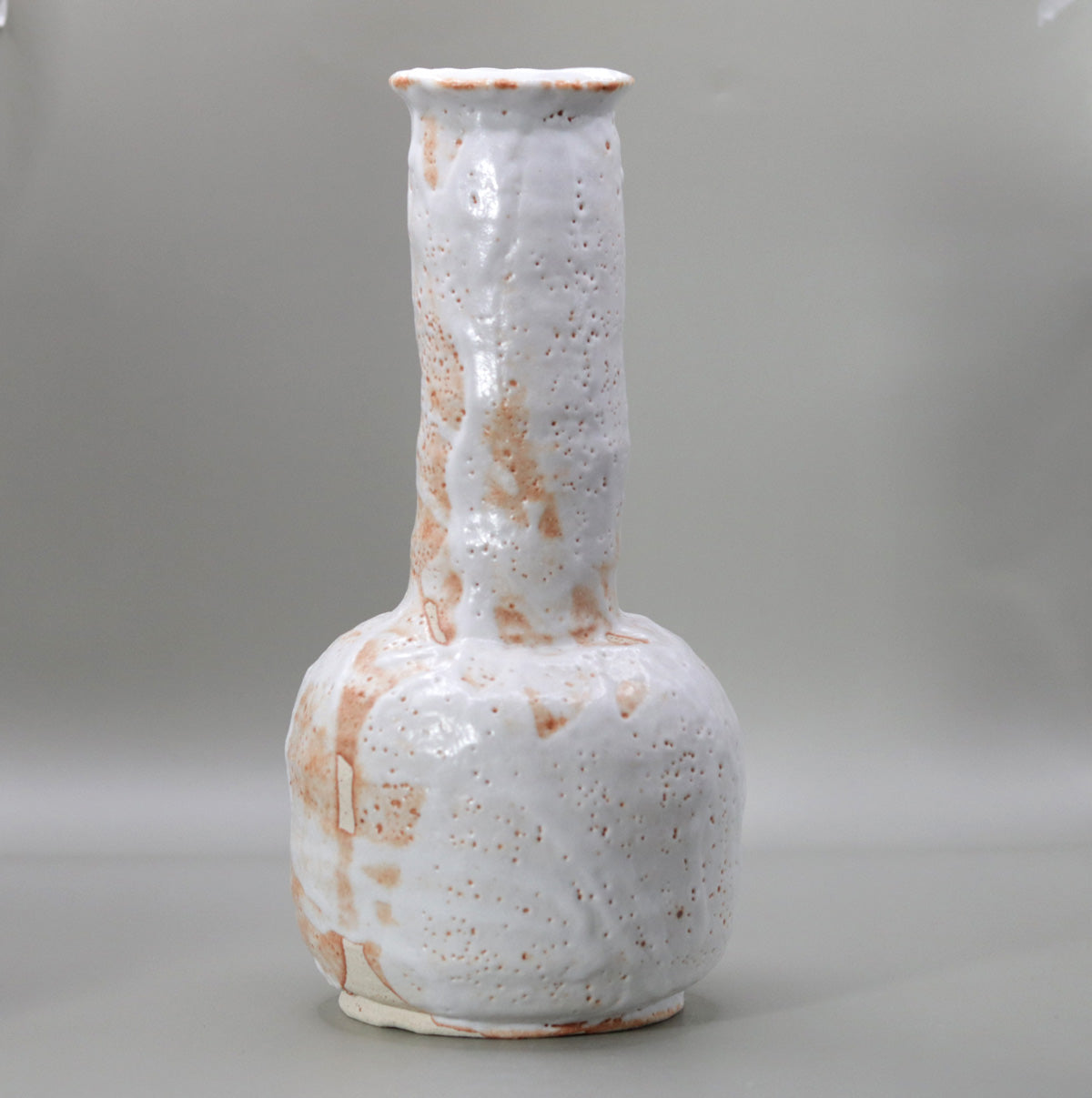 志野砧花入 柳下季器