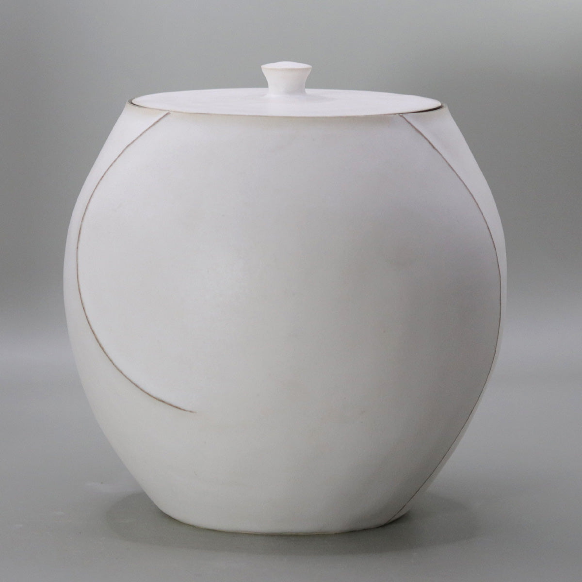 White Glazed Ridge Water Jar by Okada Yu