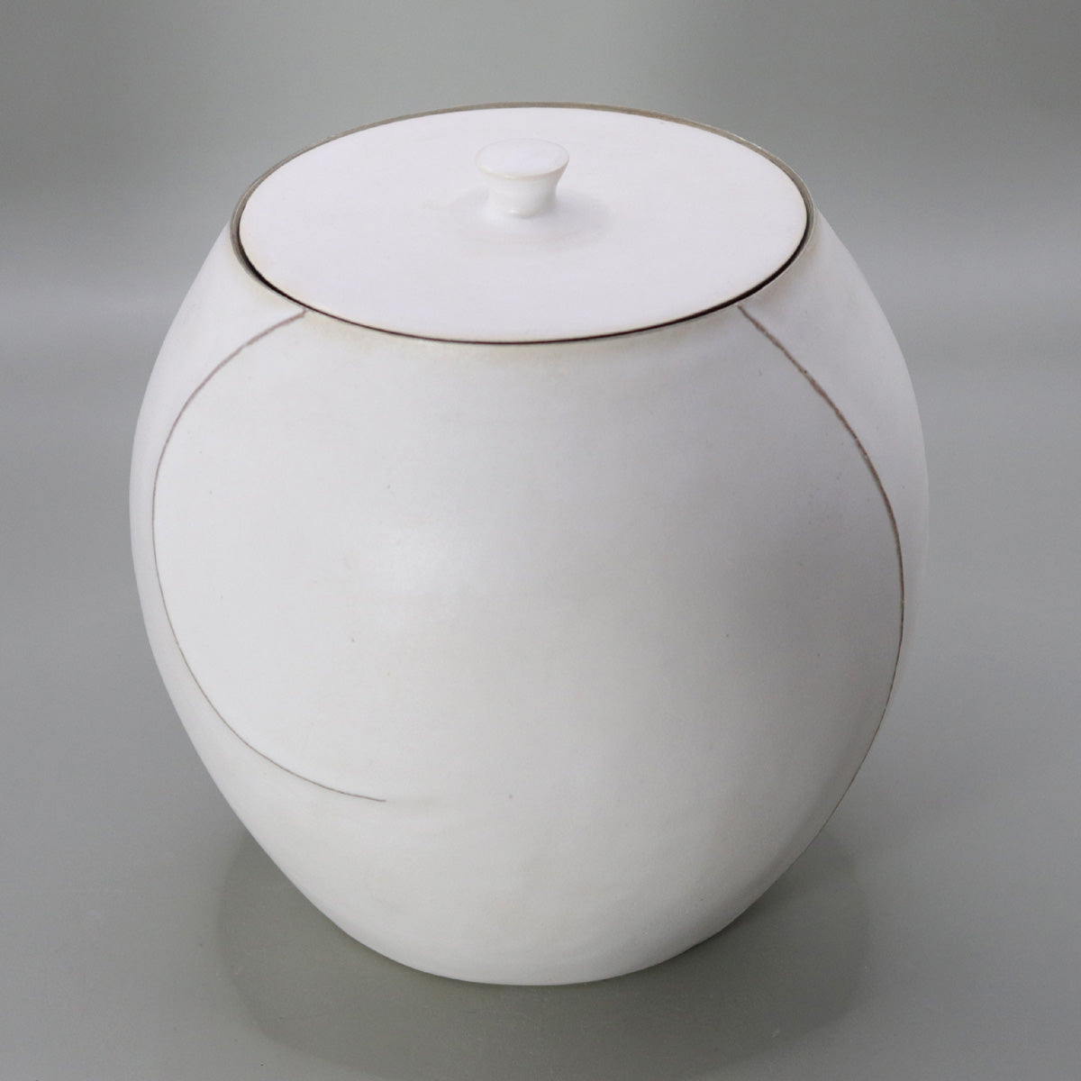 White Glazed Ridge Water Jar by Okada Yu