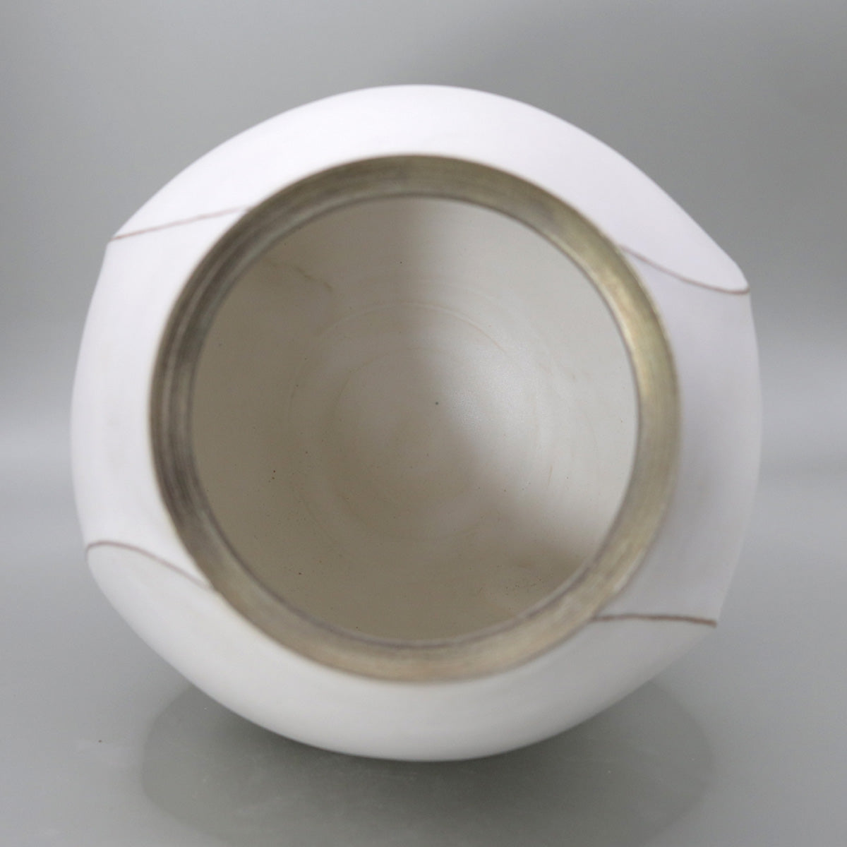 White Glazed Ridge Water Jar by Okada Yu