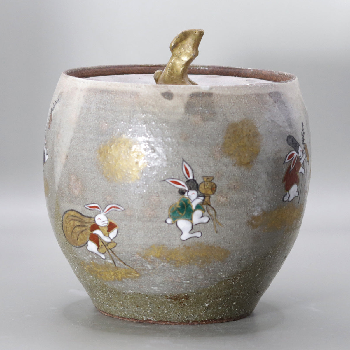 Water jar with rabbit design of Seven Lucky Gods by Okada Yu
