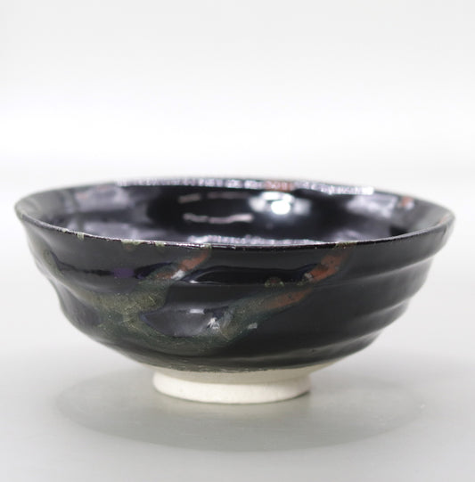 Striped black glaze tea bowl by Ogawa Bunsai