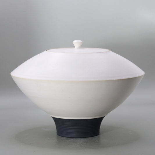 White glaze abacus bead shaped water finger Yu Okada