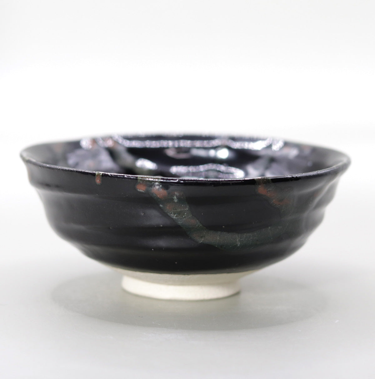 線条黒釉茶盌 小川文齋