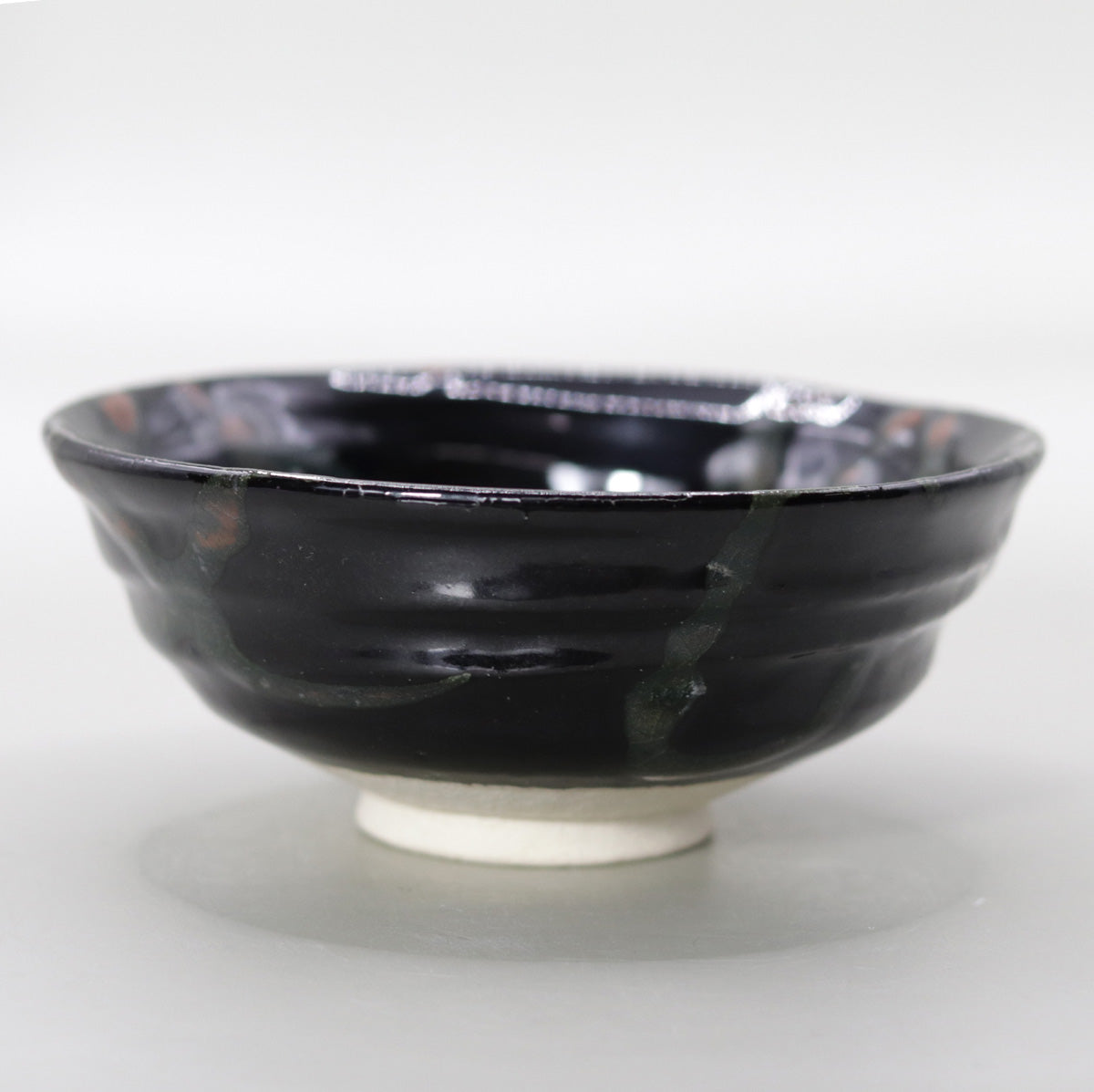 線条黒釉茶盌 小川文齋