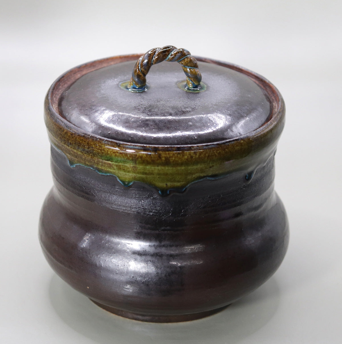 鉄釉水指 小川文齋