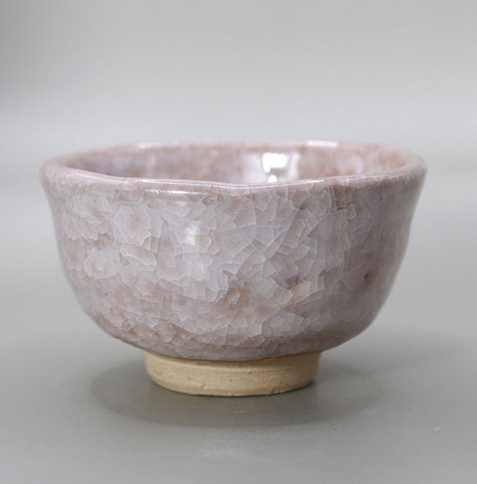 Ice cracked tea bowl Bunsai Ogawa (5th generation)