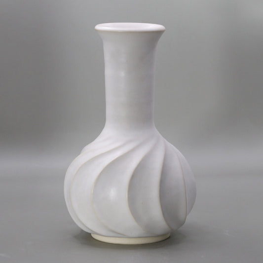 White Glazed Shinogi Flower Vase by Okada Yu