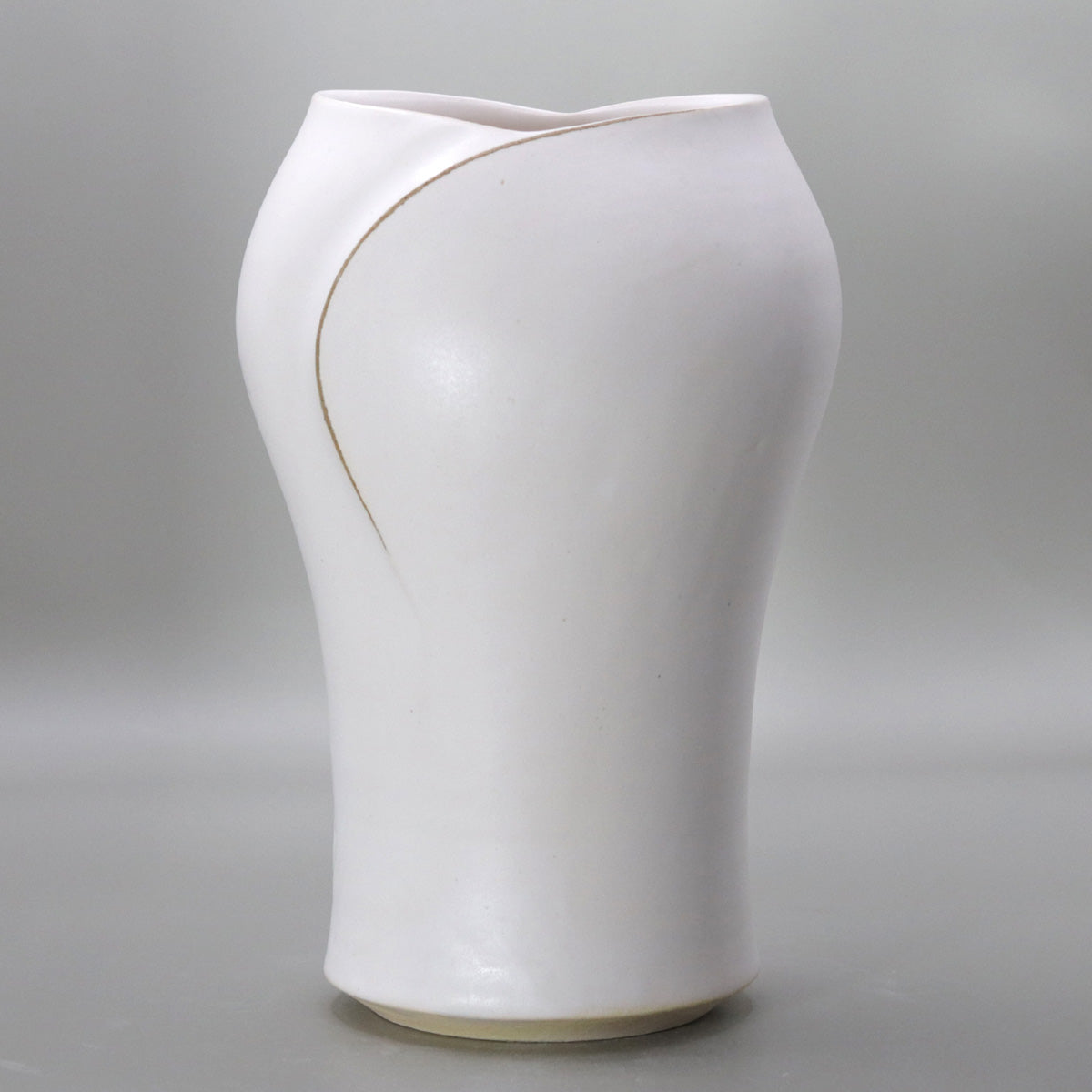 White Glazed Ridgeline Flower Vase by Okada Yu