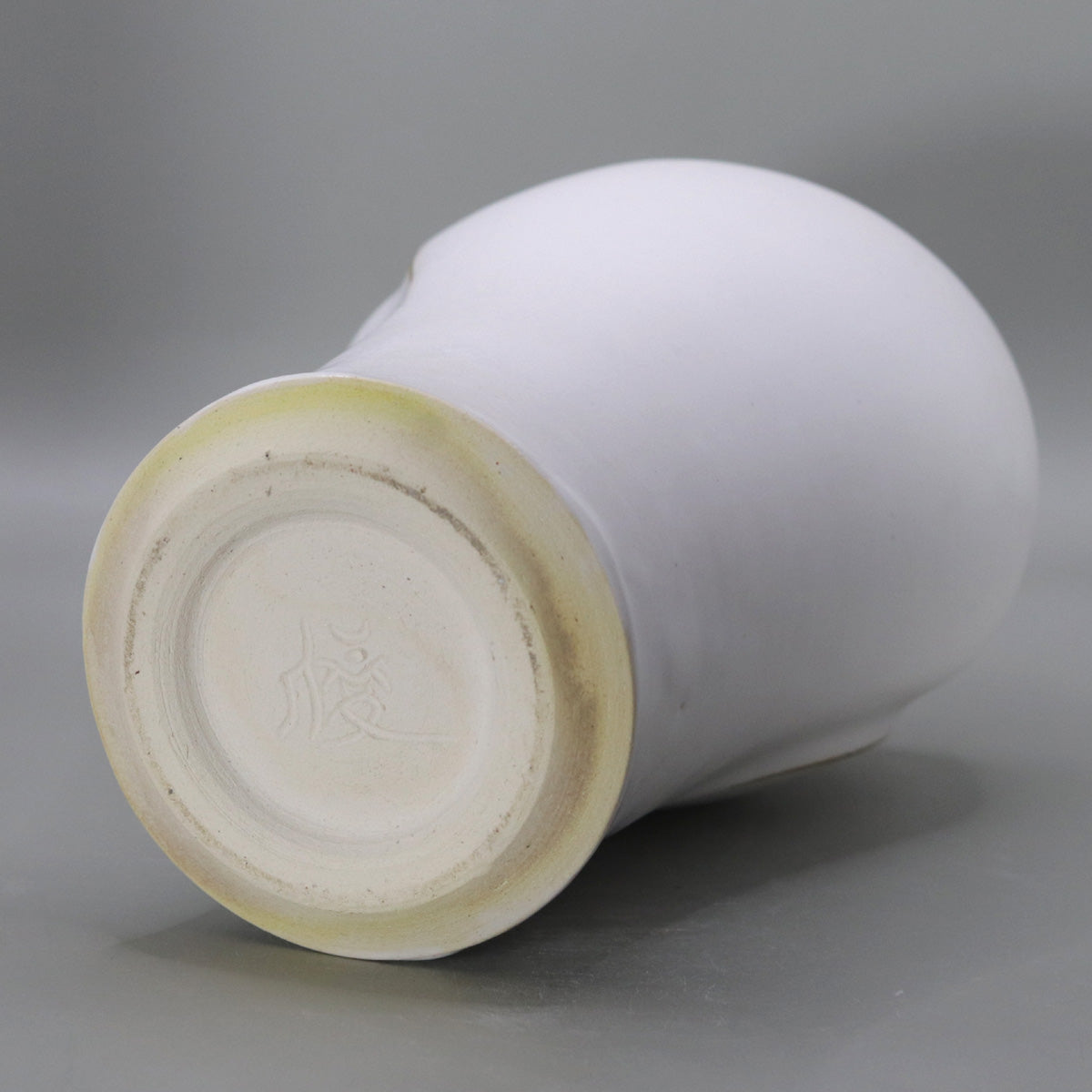 White Glazed Ridgeline Flower Vase by Okada Yu