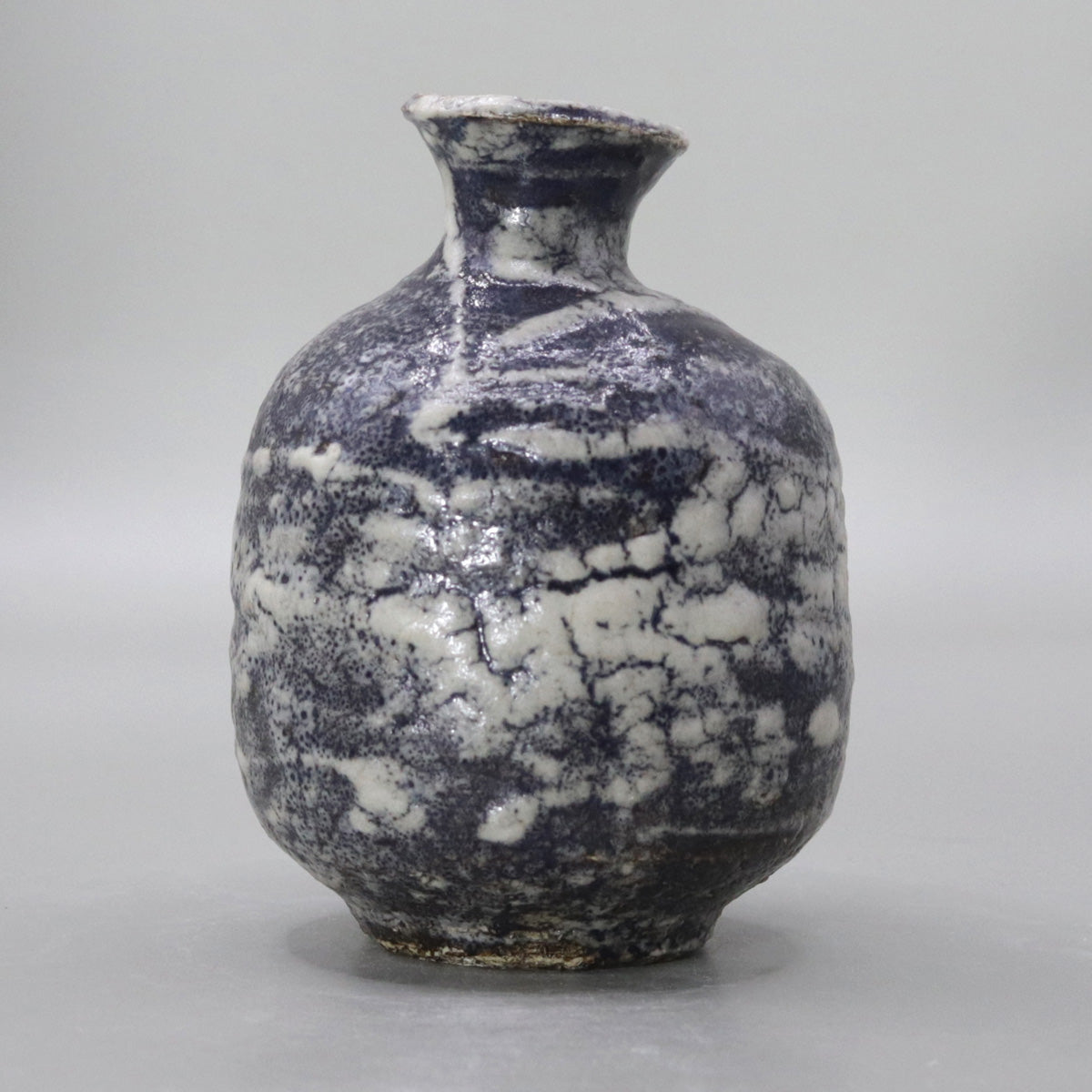Ash-glazed sake bottle by Okada Masaru