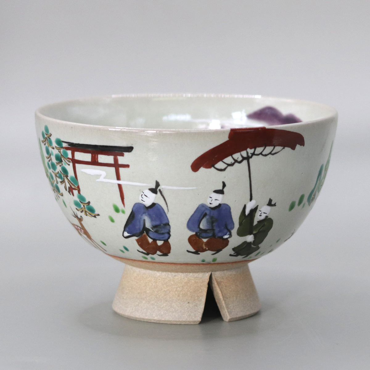 2呉器形春日絵茶碗 尾西楽斎