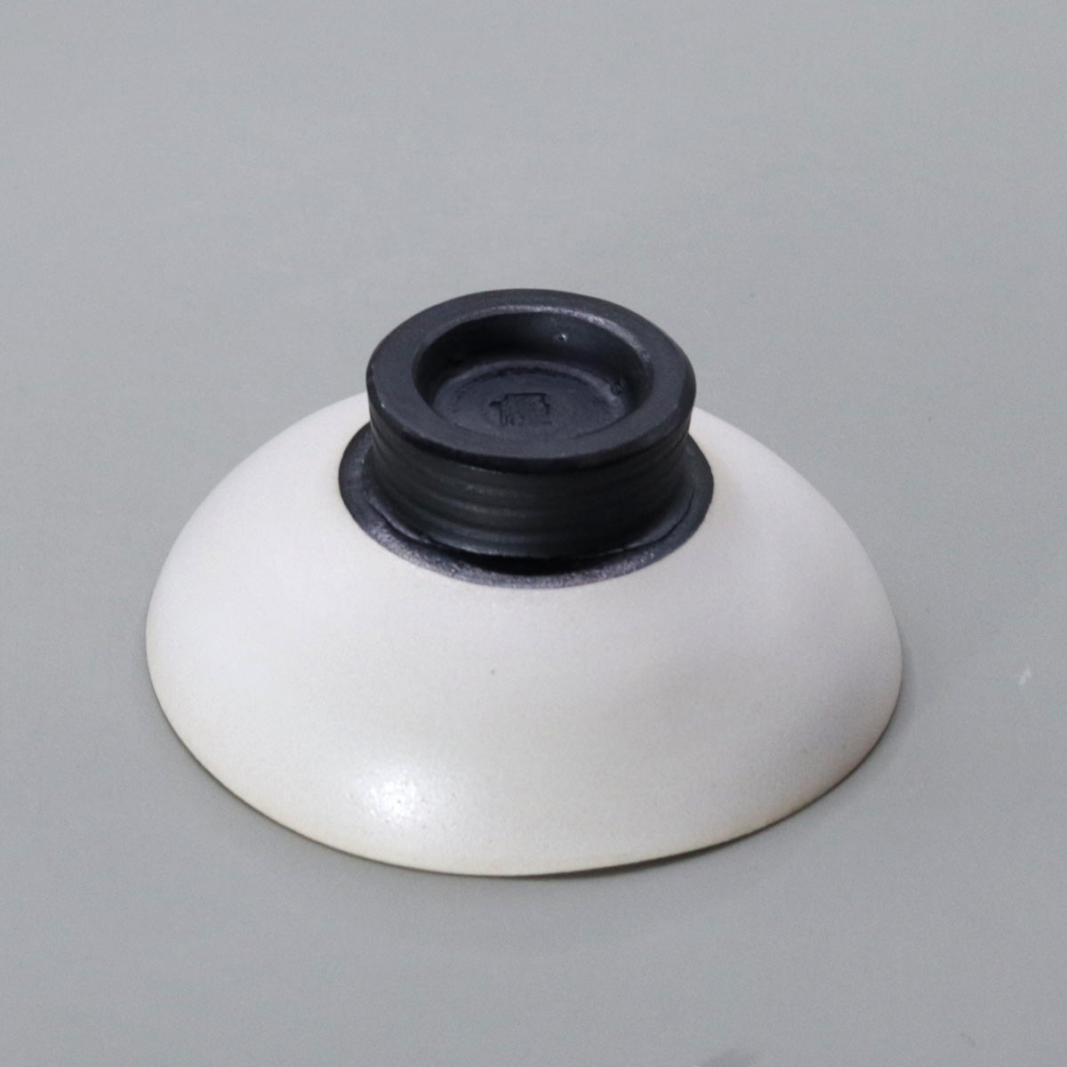 White glaze ridge line sake cup Yu Okada