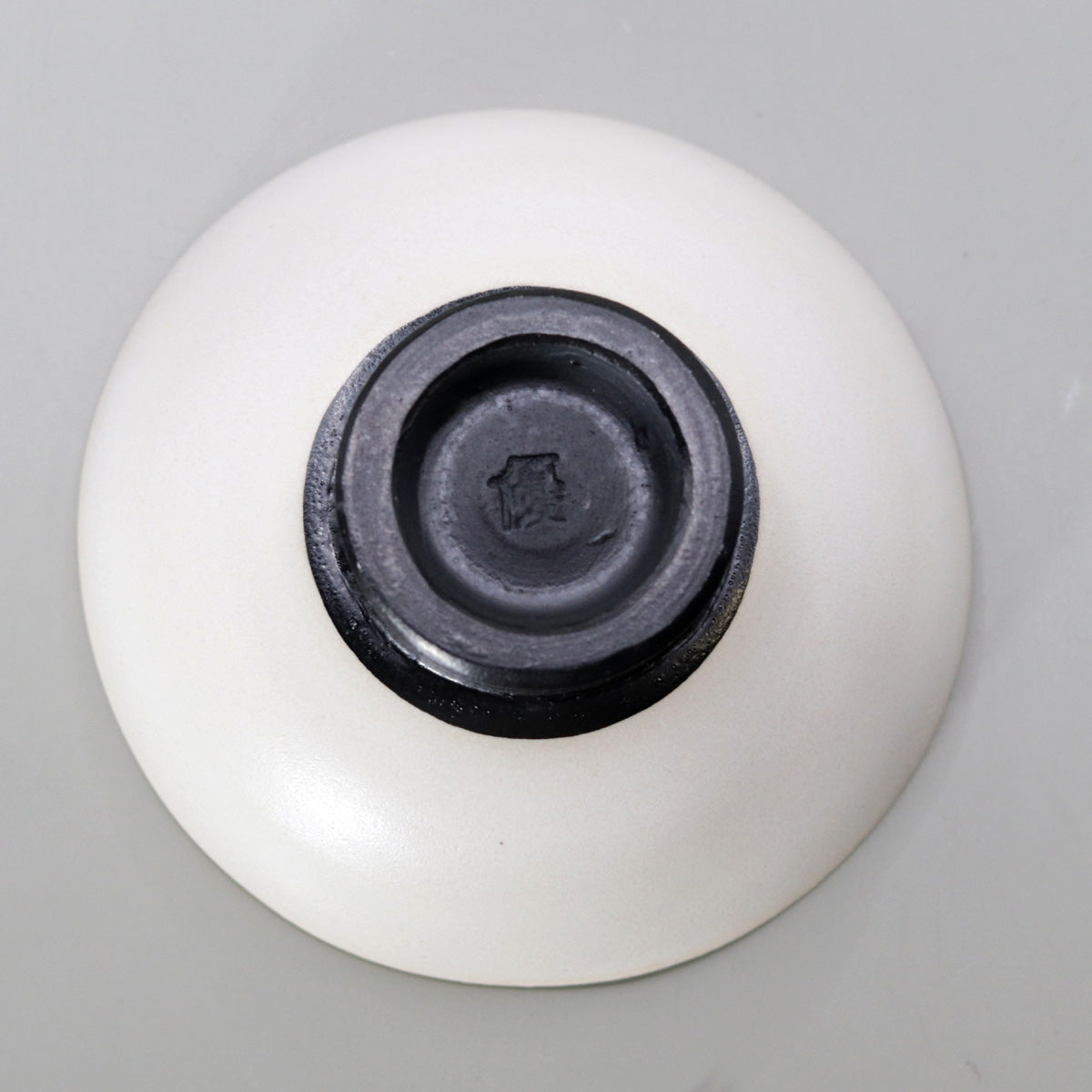 White glaze ridge line sake cup Yu Okada