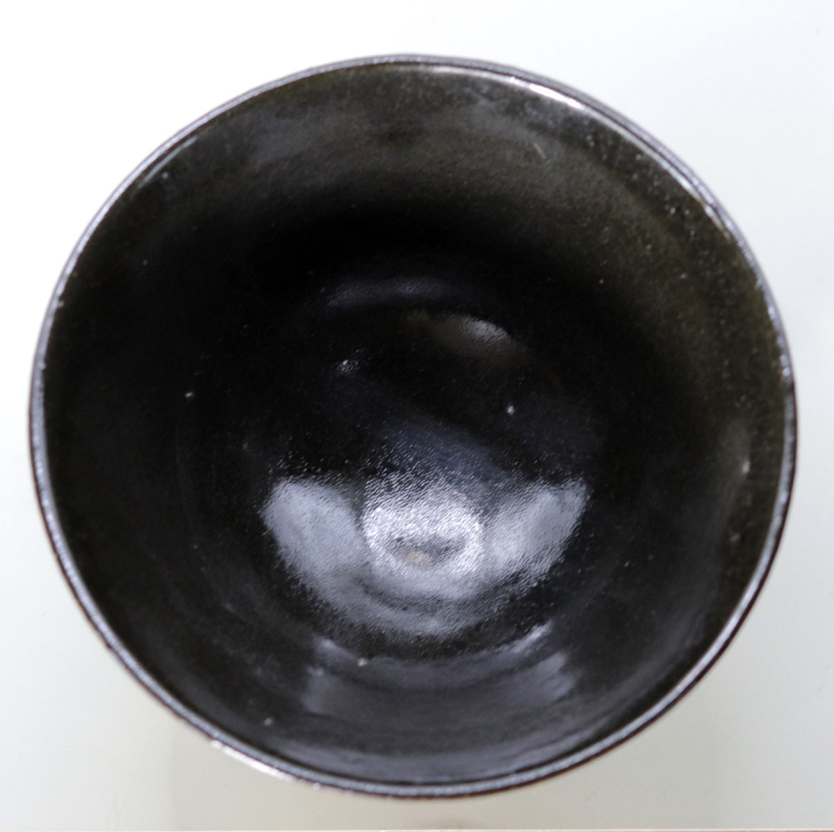 鉄釉金彩奈良絵茶碗 尾西楽斎