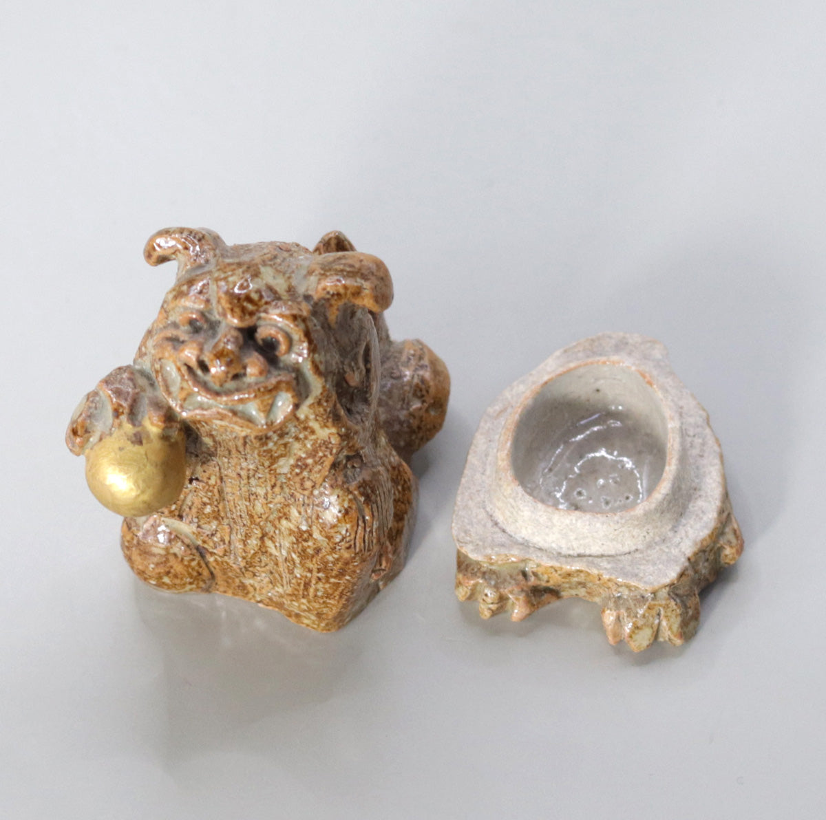 獅子香合 尾西楽斎