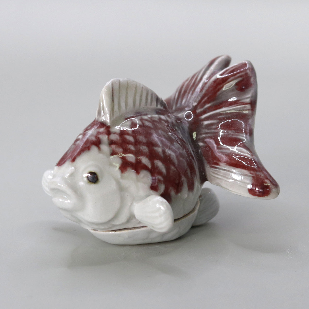 金魚香合 尾西楽斎
