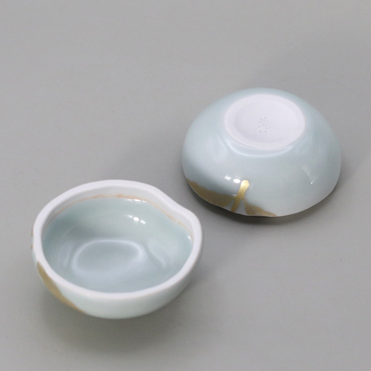 香合 金彩青磁桃 高橋道八