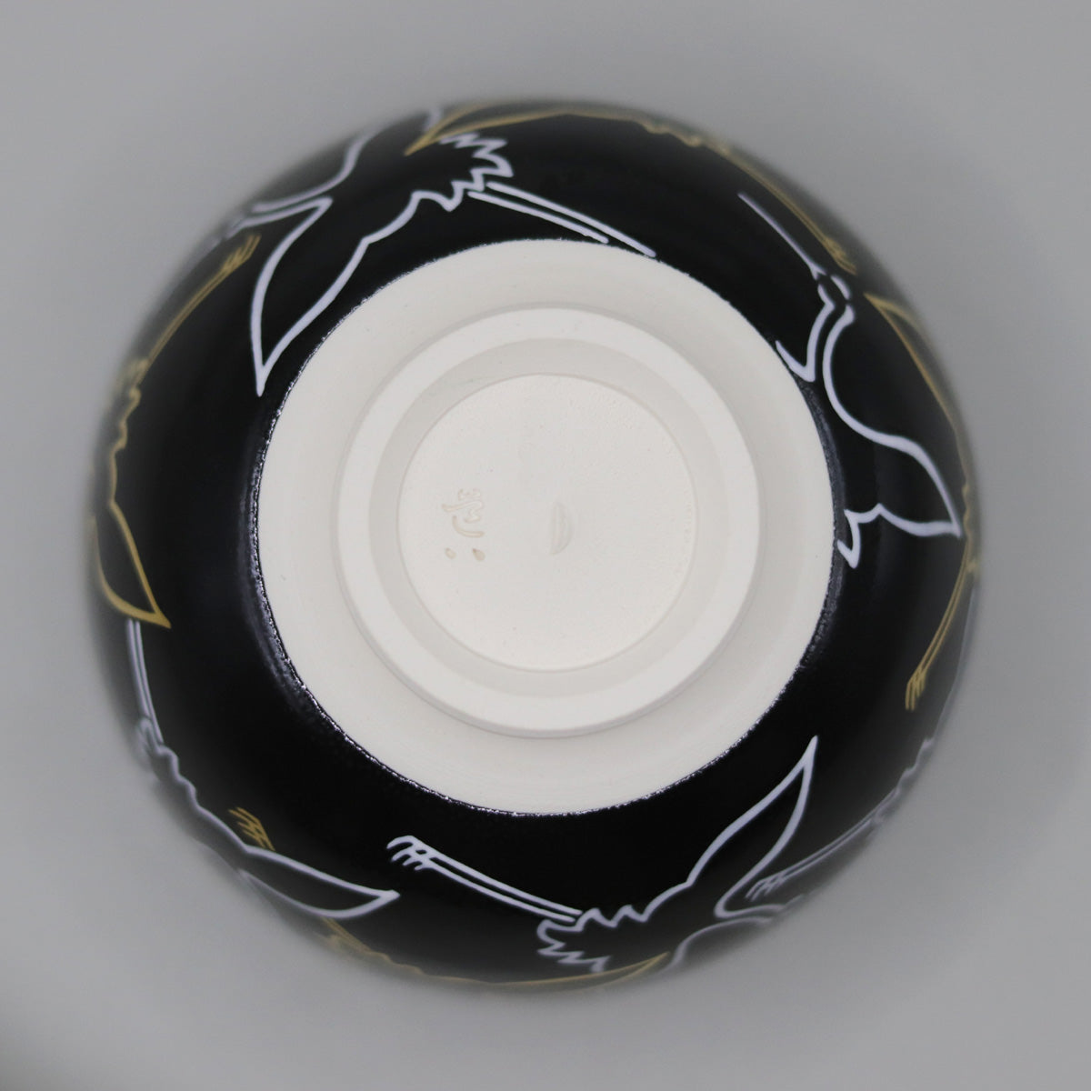 茶盌黒釉金白鶴 高橋道八