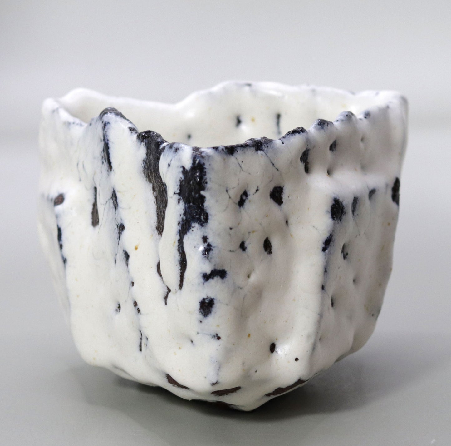 Triangle tea bowl by Nishihata Tadashi