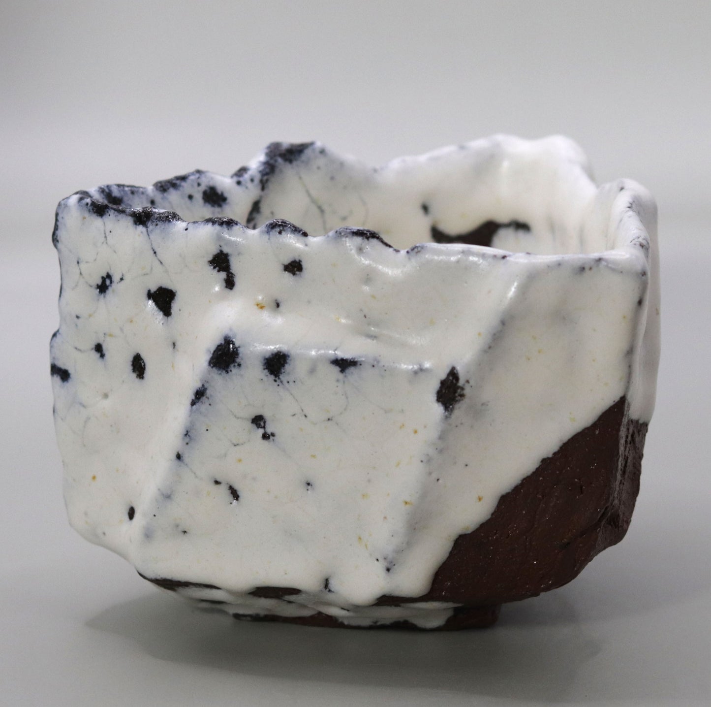 Triangle tea bowl by Nishihata Tadashi