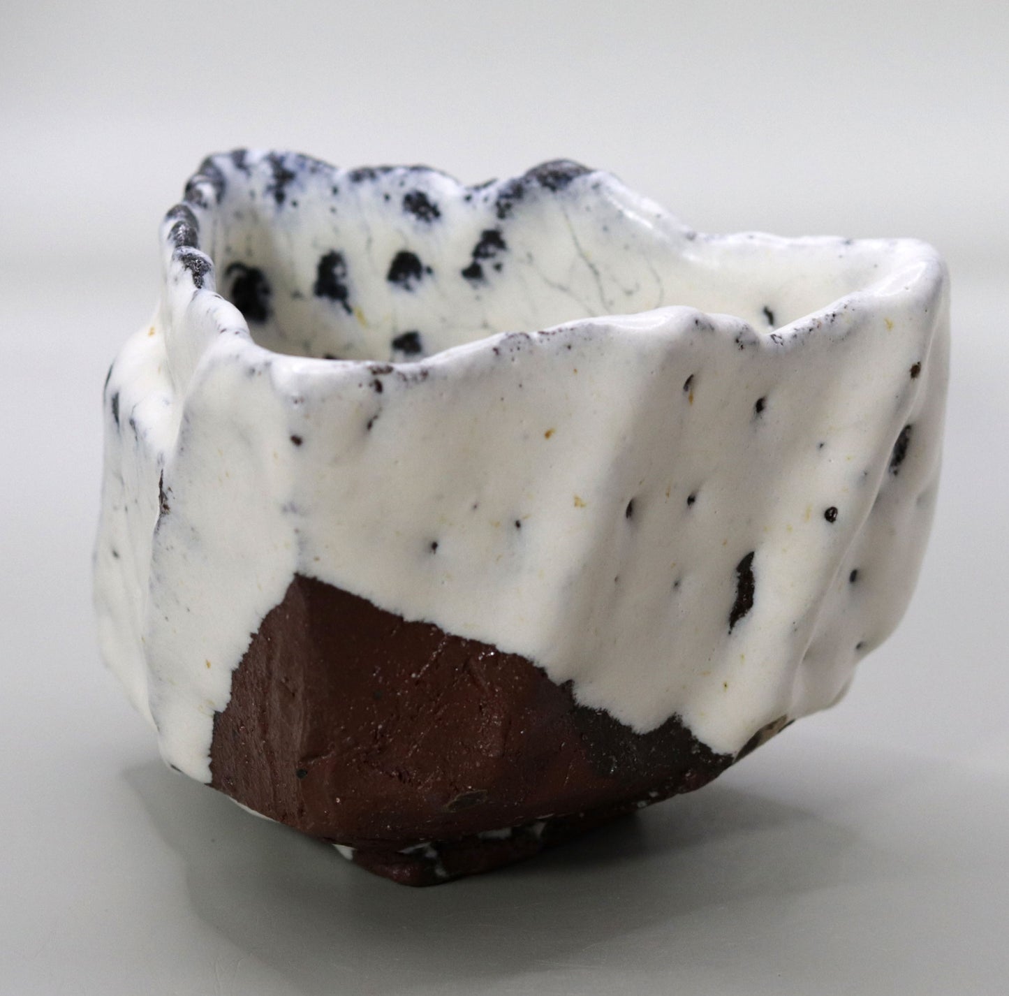 Triangle tea bowl by Nishihata Tadashi