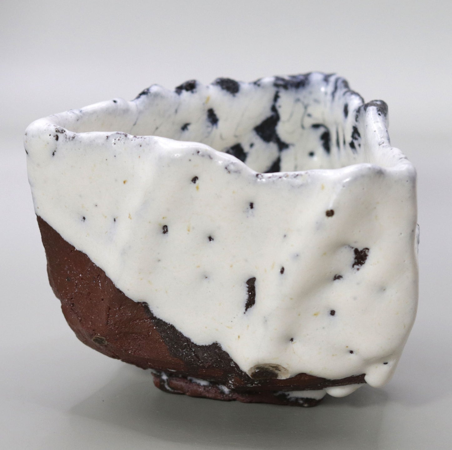 Triangle tea bowl by Nishihata Tadashi
