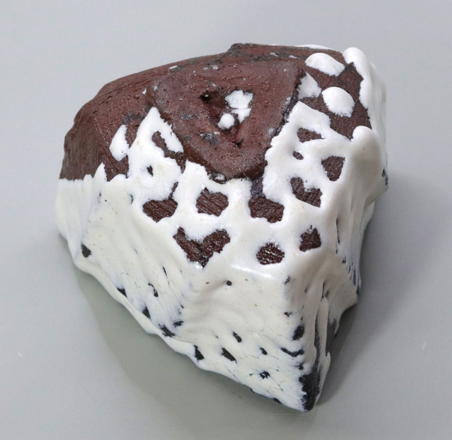 Triangle tea bowl by Nishihata Tadashi
