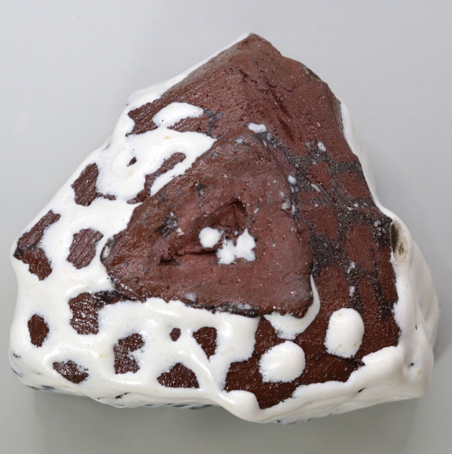 Triangle tea bowl by Nishihata Tadashi