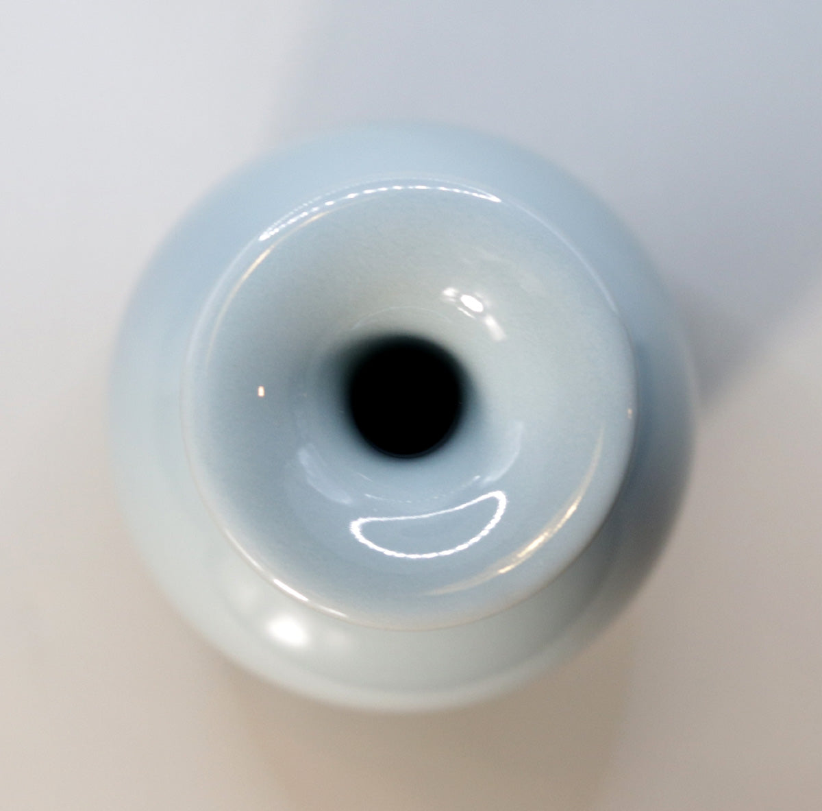 Blue porcelain vase (small) Suwa Sozan