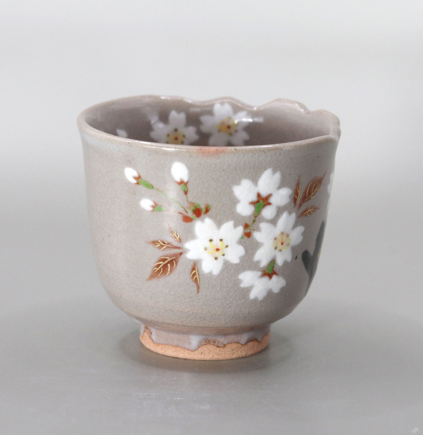 Kenzan's Cherry Blossom-Painted Sake Cup by Kosai Miyagawa