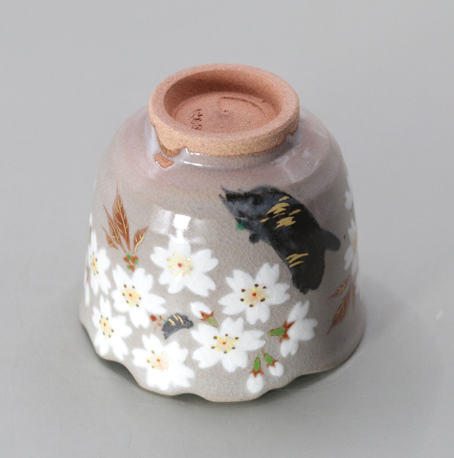 Kenzan's Cherry Blossom-Painted Sake Cup by Kosai Miyagawa