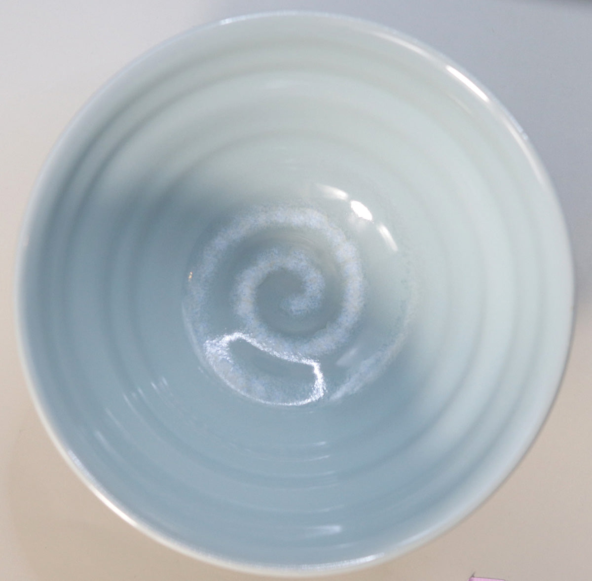 青瓷捻貫茶盌 諏訪蘇山