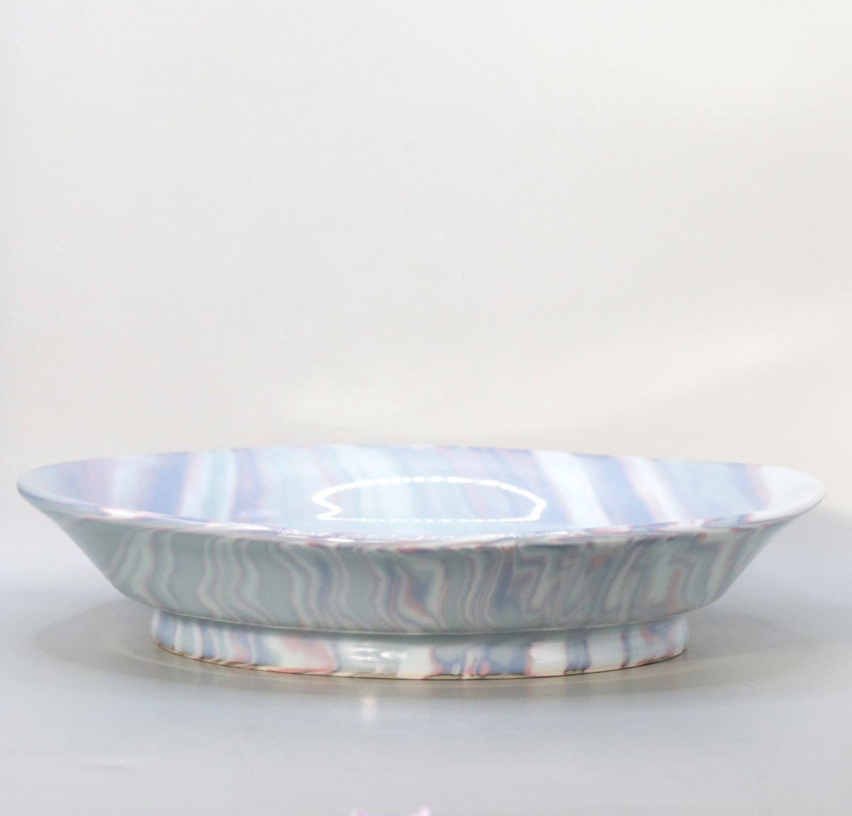 Celadon confectionery container by Suwa Sozan
