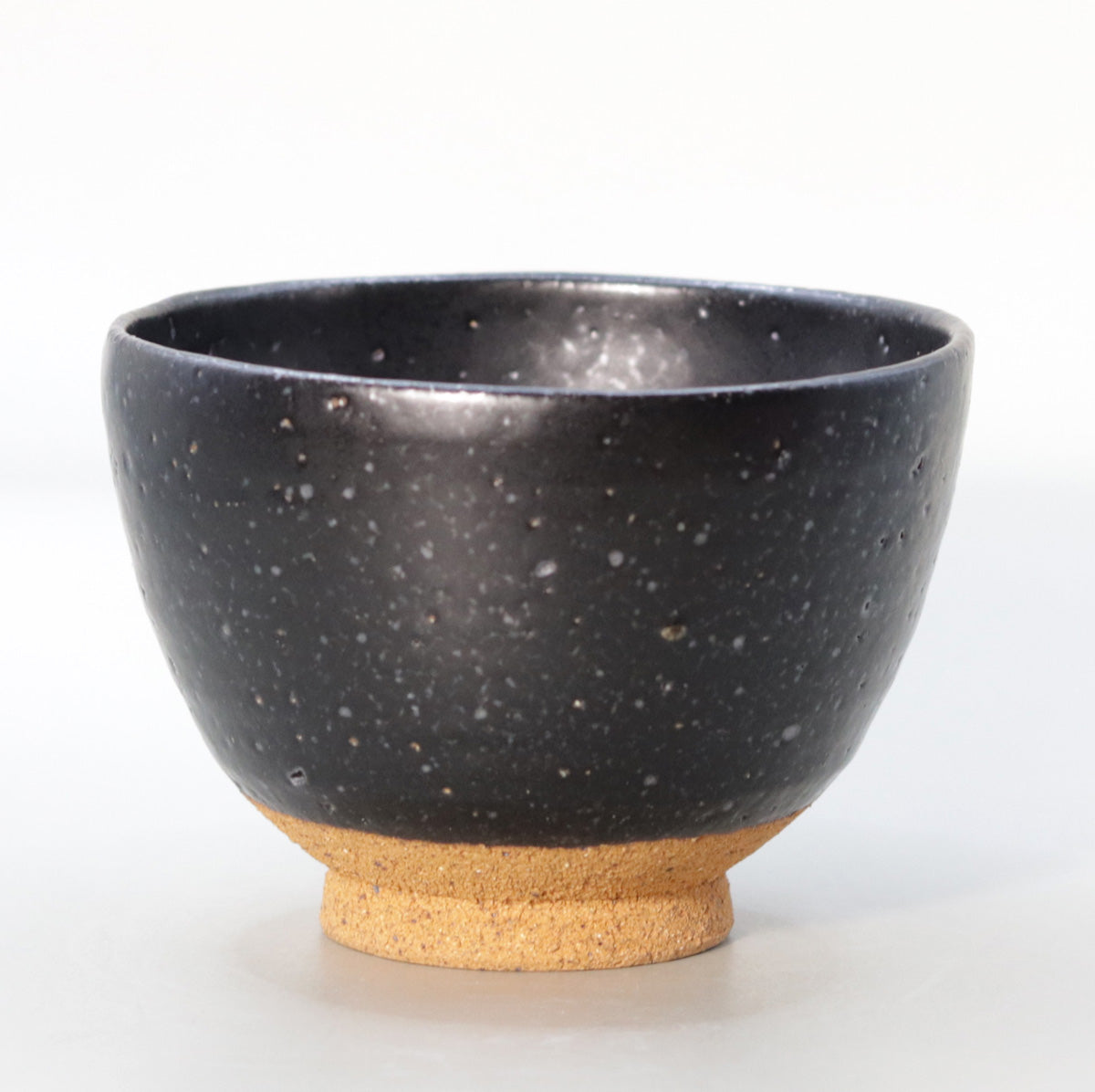 Black Glazed New Moon Tea Bowl by Suwa Sozan